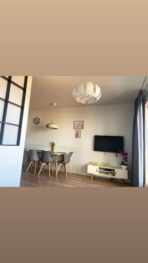 Apartament Z Widokiem Na Morze Ujście-Darłowskie Buitenkant foto